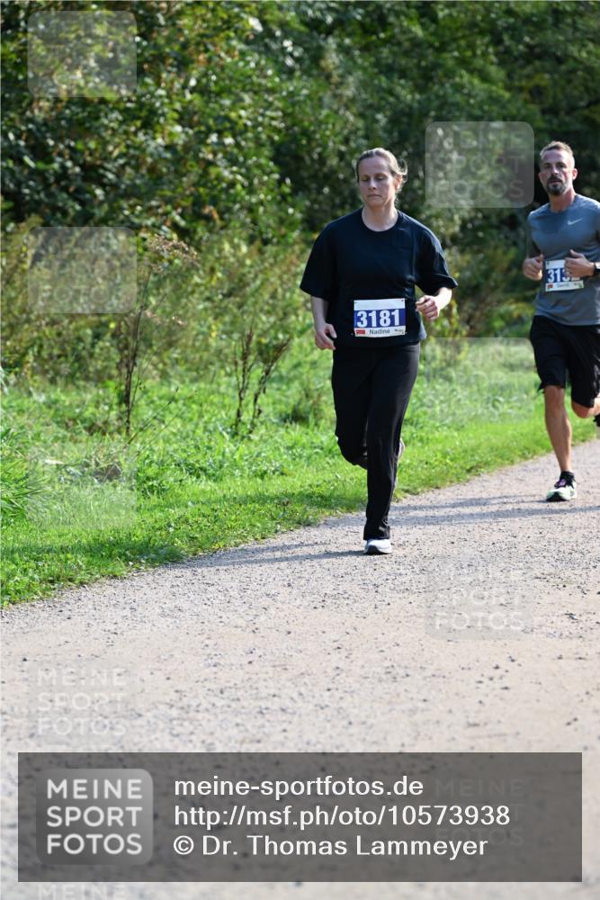 27.09.2026 - 35. Volkslauf durch das schöne Alstertal Dr. Thomas Lammeyer http://msf.ph/oto/10573938 27.09.2026 11:30:43 Laufen 3181, 319 meine-sportfotos.de