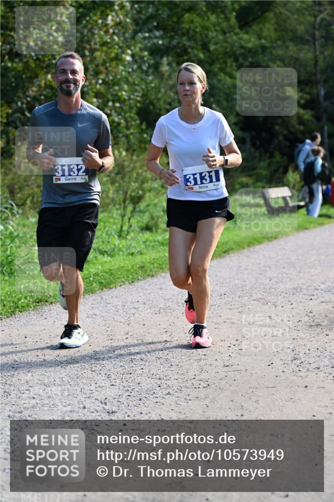 27.09.2026 - 35. Volkslauf durch das schöne Alstertal Dr. Thomas Lammeyer http://msf.ph/oto/10573949 27.09.2026 11:30:45 Laufen 3132, 3131 meine-sportfotos.de