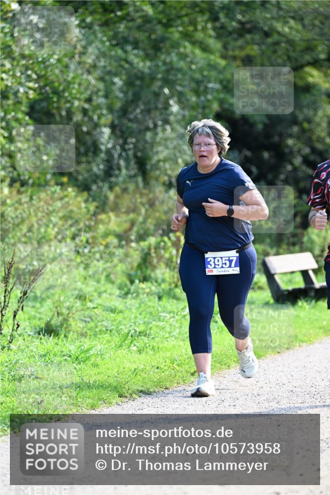 27.09.2026 - 35. Volkslauf durch das schöne Alstertal Dr. Thomas Lammeyer http://msf.ph/oto/10573958 27.09.2026 11:30:50 Laufen 3957 meine-sportfotos.de
