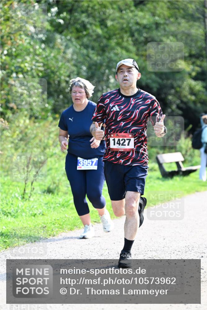 27.09.2026 - 35. Volkslauf durch das schöne Alstertal Dr. Thomas Lammeyer http://msf.ph/oto/10573962 27.09.2026 11:30:51 Laufen 3957, 1427 meine-sportfotos.de