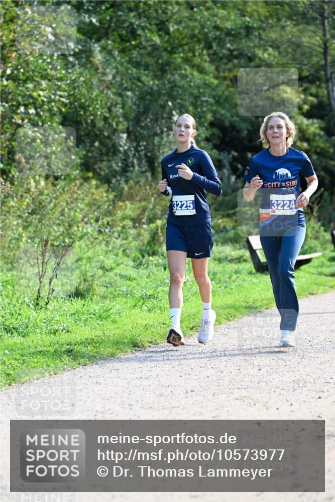 27.09.2026 - 35. Volkslauf durch das schöne Alstertal Dr. Thomas Lammeyer http://msf.ph/oto/10573977 27.09.2026 11:30:55 Laufen 3225, 3224 meine-sportfotos.de