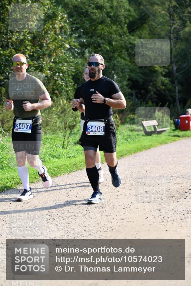 27.09.2026 - 35. Volkslauf durch das schöne Alstertal Dr. Thomas Lammeyer http://msf.ph/oto/10574023 27.09.2026 11:31:03 Laufen 3407, 3408 meine-sportfotos.de