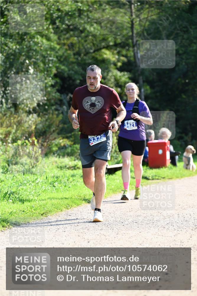 27.09.2026 - 35. Volkslauf durch das schöne Alstertal Dr. Thomas Lammeyer http://msf.ph/oto/10574062 27.09.2026 11:31:14 Laufen 3332, 3421 meine-sportfotos.de