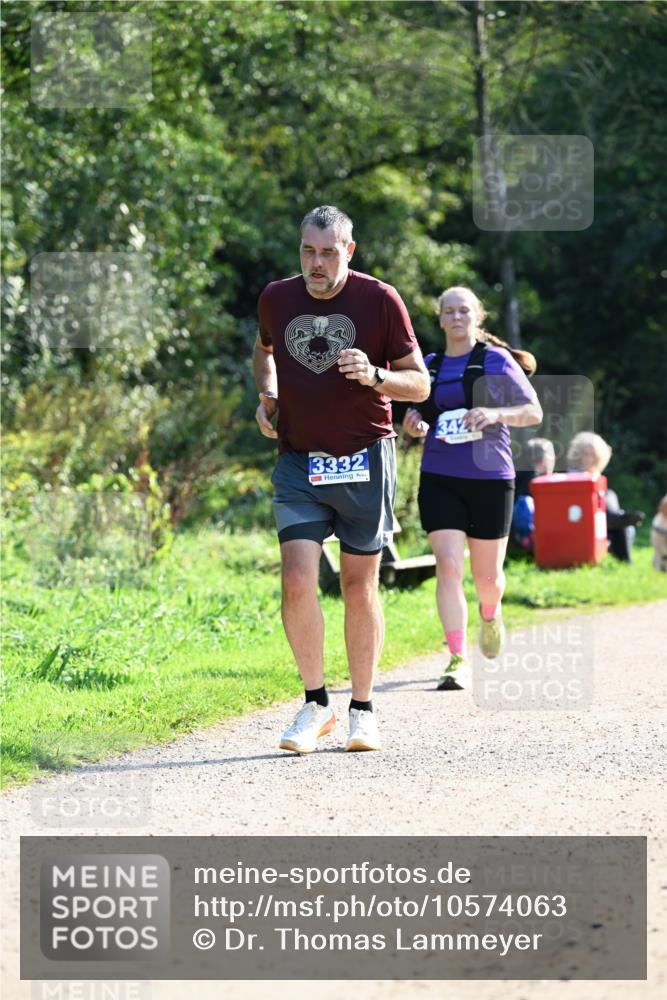 27.09.2026 - 35. Volkslauf durch das schöne Alstertal Dr. Thomas Lammeyer http://msf.ph/oto/10574063 27.09.2026 11:31:14 Laufen 3332, 342 meine-sportfotos.de