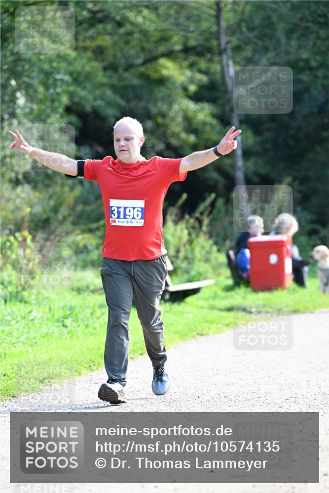 27.09.2026 - 35. Volkslauf durch das schöne Alstertal Dr. Thomas Lammeyer http://msf.ph/oto/10574135 27.09.2026 11:31:34 Laufen 3196 meine-sportfotos.de
