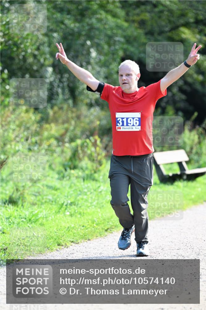 27.09.2026 - 35. Volkslauf durch das schöne Alstertal Dr. Thomas Lammeyer http://msf.ph/oto/10574140 27.09.2026 11:31:35 Laufen 3196, 9 meine-sportfotos.de