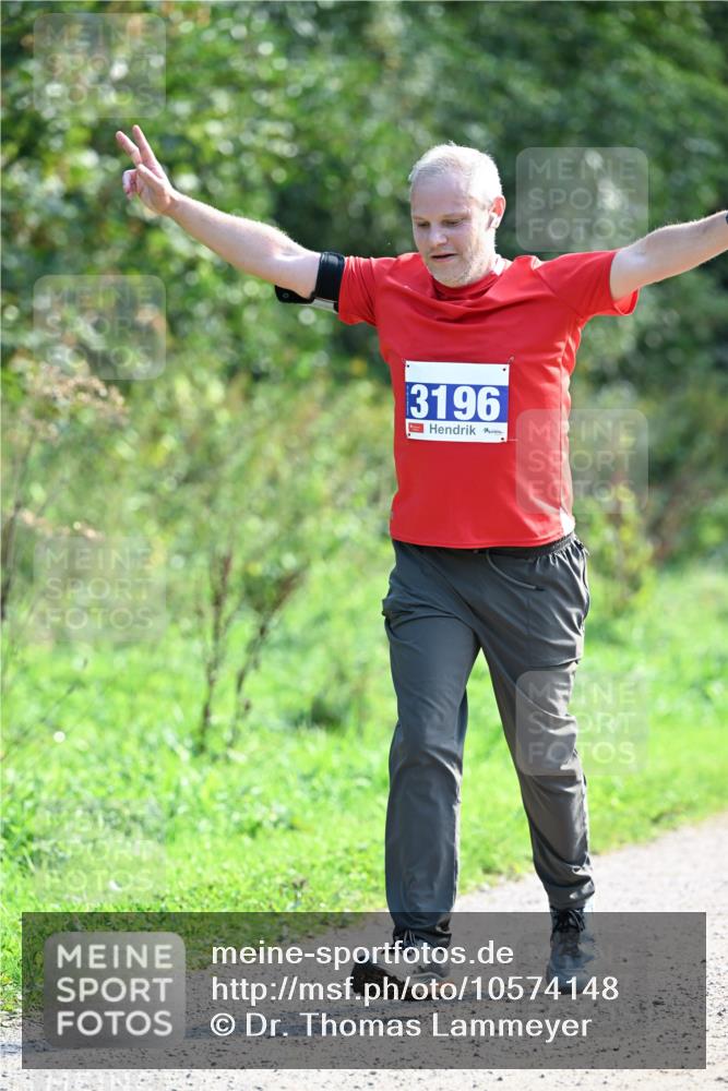 27.09.2026 - 35. Volkslauf durch das schöne Alstertal Dr. Thomas Lammeyer http://msf.ph/oto/10574148 27.09.2026 11:31:35 Laufen 3196 meine-sportfotos.de
