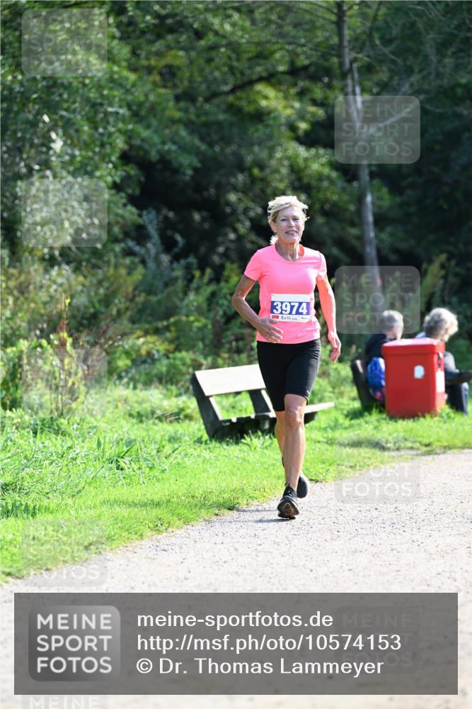 27.09.2026 - 35. Volkslauf durch das schöne Alstertal Dr. Thomas Lammeyer http://msf.ph/oto/10574153 27.09.2026 11:31:38 Laufen 3974 meine-sportfotos.de