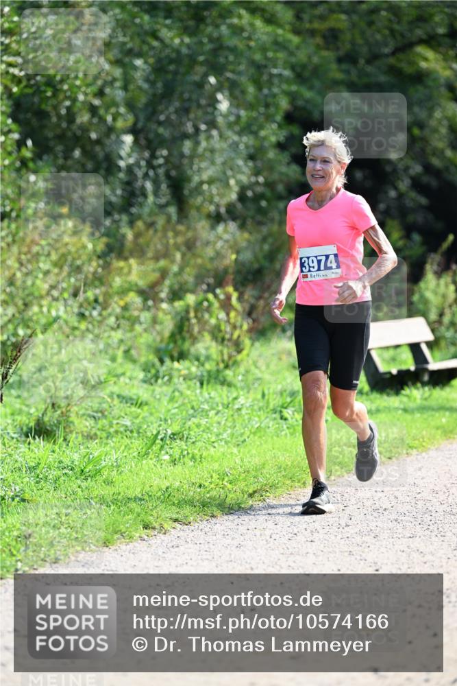 27.09.2026 - 35. Volkslauf durch das schöne Alstertal Dr. Thomas Lammeyer http://msf.ph/oto/10574166 27.09.2026 11:31:39 Laufen 3974 meine-sportfotos.de