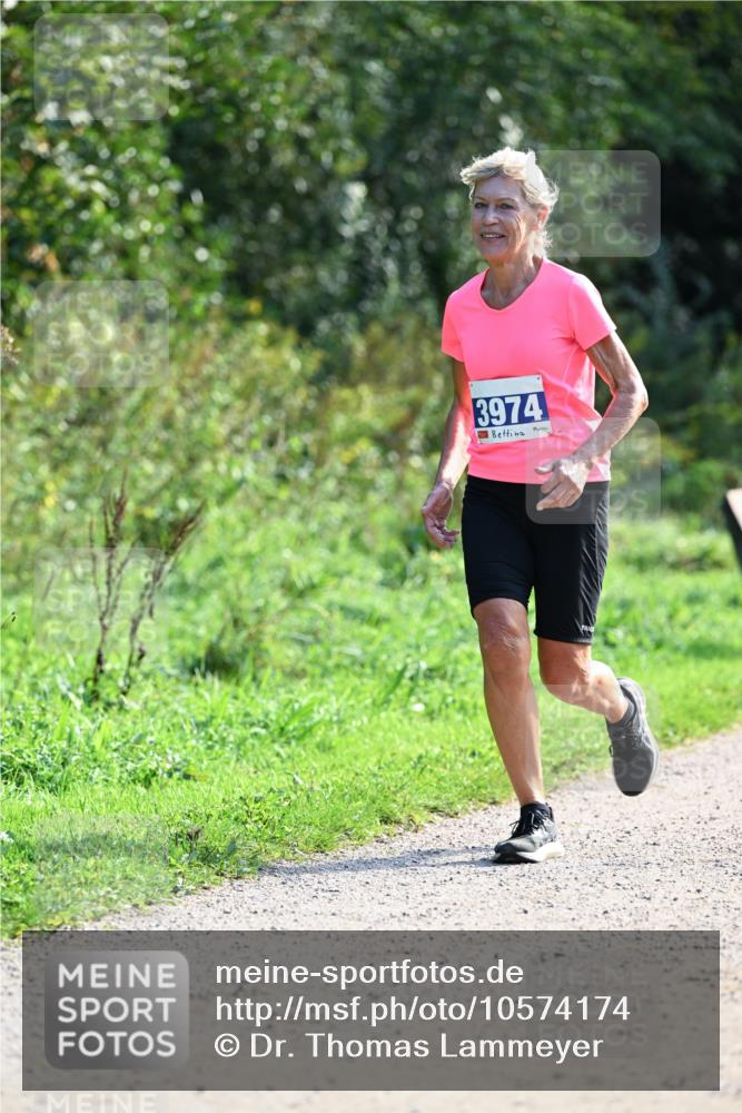 27.09.2026 - 35. Volkslauf durch das schöne Alstertal Dr. Thomas Lammeyer http://msf.ph/oto/10574174 27.09.2026 11:31:40 Laufen 3974 meine-sportfotos.de