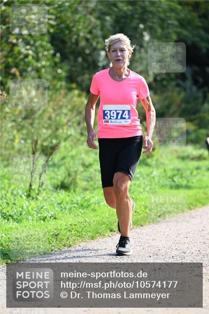 27.09.2026 - 35. Volkslauf durch das schöne Alstertal Dr. Thomas Lammeyer http://msf.ph/oto/10574177 27.09.2026 11:31:40 Laufen 3974 meine-sportfotos.de