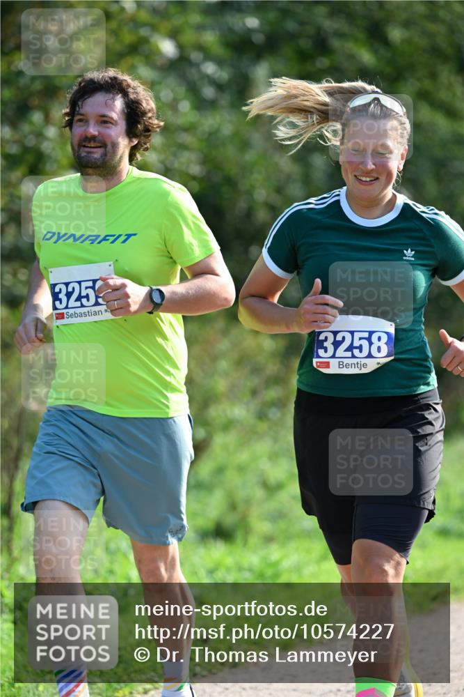 27.09.2026 - 35. Volkslauf durch das schöne Alstertal Dr. Thomas Lammeyer http://msf.ph/oto/10574227 27.09.2026 11:31:50 Laufen 325, 3258 meine-sportfotos.de