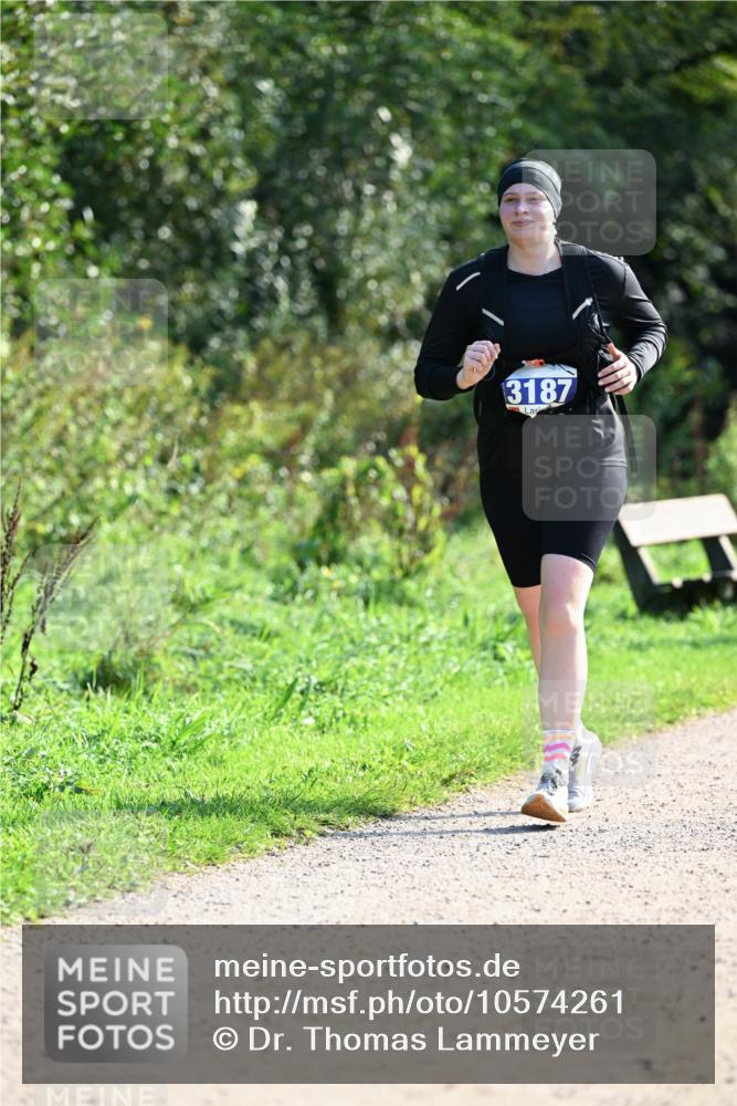 27.09.2026 - 35. Volkslauf durch das schöne Alstertal Dr. Thomas Lammeyer http://msf.ph/oto/10574261 27.09.2026 11:31:59 Laufen 3187 meine-sportfotos.de