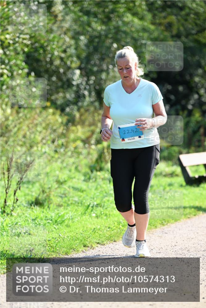 27.09.2026 - 35. Volkslauf durch das schöne Alstertal Dr. Thomas Lammeyer http://msf.ph/oto/10574313 27.09.2026 11:32:07 Laufen 2242 meine-sportfotos.de