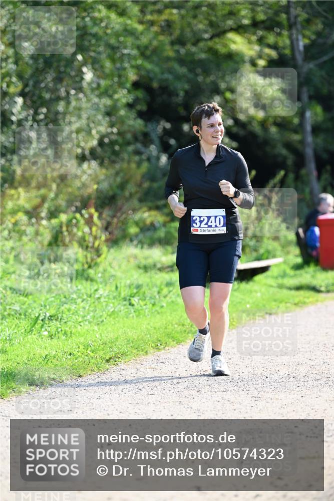 27.09.2026 - 35. Volkslauf durch das schöne Alstertal Dr. Thomas Lammeyer http://msf.ph/oto/10574323 27.09.2026 11:32:09 Laufen 3240 meine-sportfotos.de
