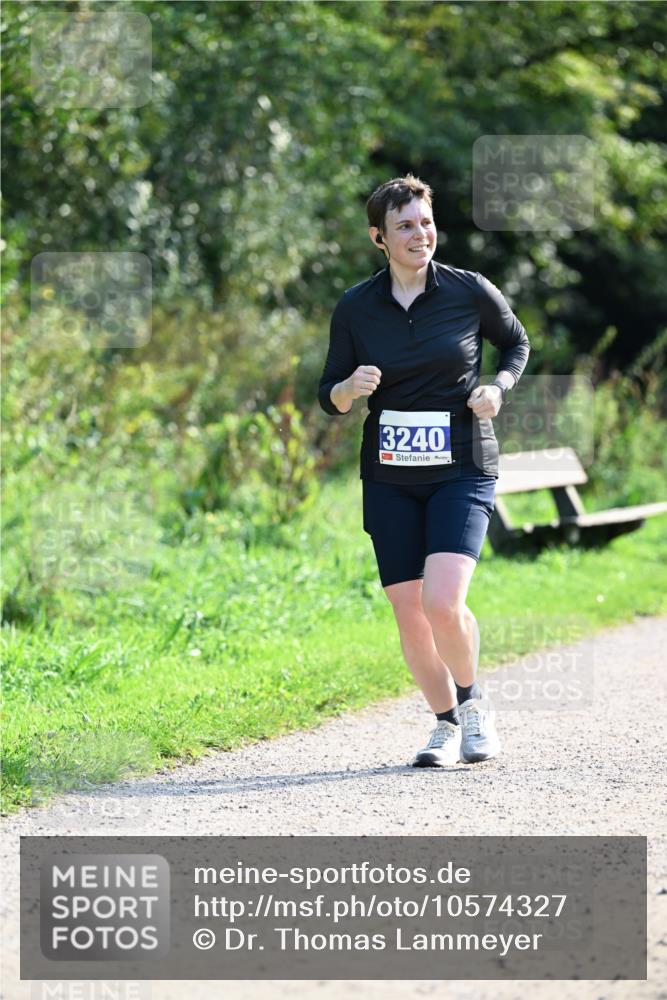 27.09.2026 - 35. Volkslauf durch das schöne Alstertal Dr. Thomas Lammeyer http://msf.ph/oto/10574327 27.09.2026 11:32:10 Laufen 3240 meine-sportfotos.de