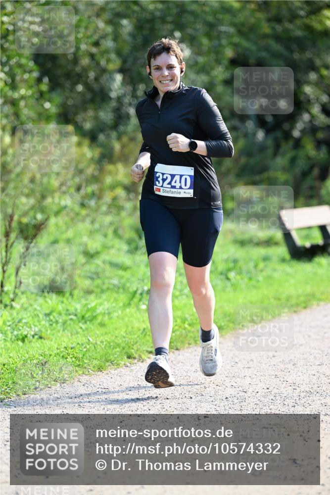 27.09.2026 - 35. Volkslauf durch das schöne Alstertal Dr. Thomas Lammeyer http://msf.ph/oto/10574332 27.09.2026 11:32:10 Laufen 3240 meine-sportfotos.de