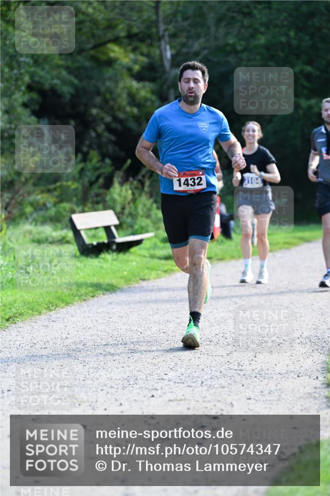27.09.2026 - 35. Volkslauf durch das schöne Alstertal Dr. Thomas Lammeyer http://msf.ph/oto/10574347 27.09.2026 11:32:19 Laufen 1432, 3104 meine-sportfotos.de