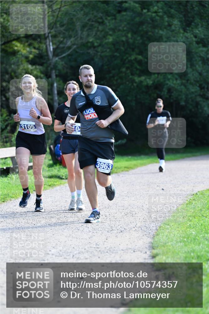 27.09.2026 - 35. Volkslauf durch das schöne Alstertal Dr. Thomas Lammeyer http://msf.ph/oto/10574357 27.09.2026 11:32:21 Laufen 3105, 0, 3963 meine-sportfotos.de