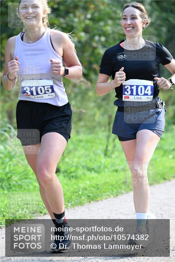 27.09.2026 - 35. Volkslauf durch das schöne Alstertal Dr. Thomas Lammeyer http://msf.ph/oto/10574382 27.09.2026 11:32:24 Laufen 3105, 3104 meine-sportfotos.de