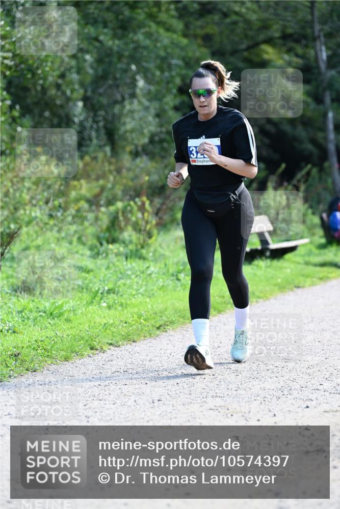 27.09.2026 - 35. Volkslauf durch das schöne Alstertal Dr. Thomas Lammeyer http://msf.ph/oto/10574397 27.09.2026 11:32:28 Laufen 325 meine-sportfotos.de