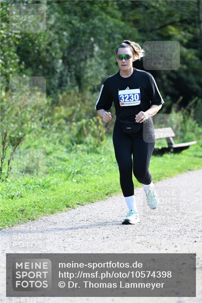 27.09.2026 - 35. Volkslauf durch das schöne Alstertal Dr. Thomas Lammeyer http://msf.ph/oto/10574398 27.09.2026 11:32:28 Laufen 3230 meine-sportfotos.de