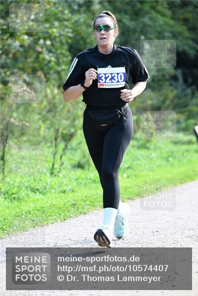 27.09.2026 - 35. Volkslauf durch das schöne Alstertal Dr. Thomas Lammeyer http://msf.ph/oto/10574407 27.09.2026 11:32:29 Laufen 3230 meine-sportfotos.de