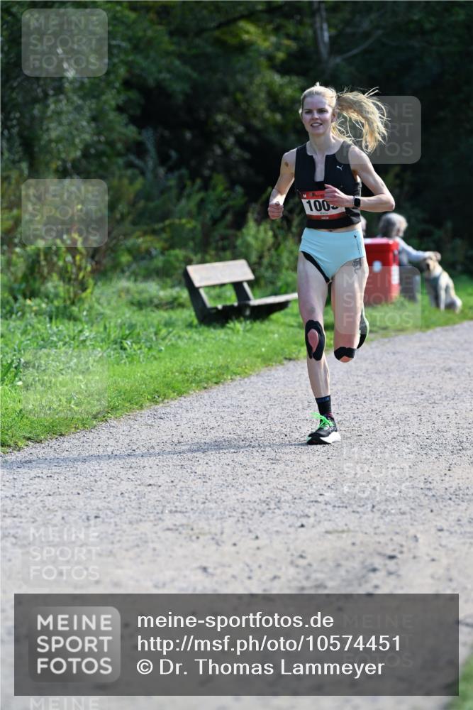 27.09.2026 - 35. Volkslauf durch das schöne Alstertal Dr. Thomas Lammeyer http://msf.ph/oto/10574451 27.09.2026 11:32:43 Laufen 100 meine-sportfotos.de
