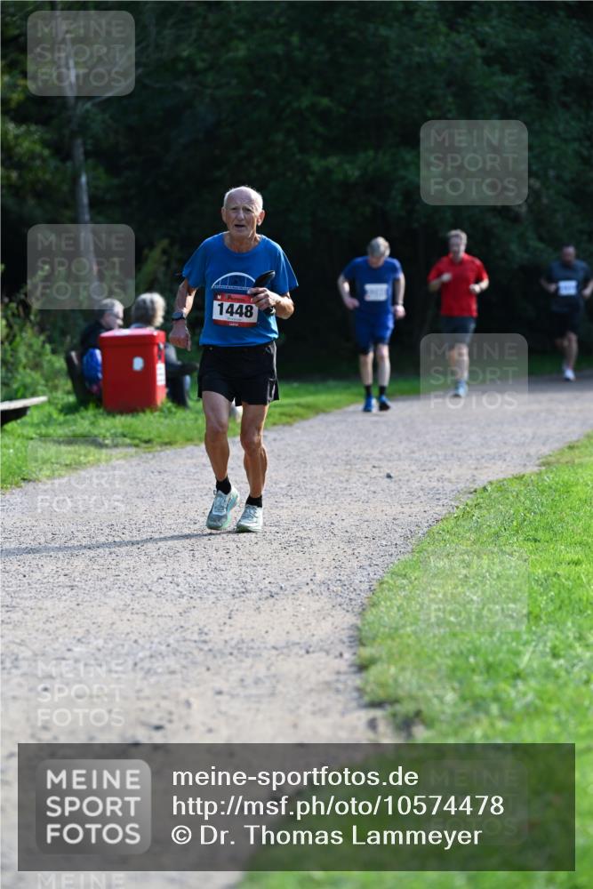 27.09.2026 - 35. Volkslauf durch das schöne Alstertal Dr. Thomas Lammeyer http://msf.ph/oto/10574478 27.09.2026 11:32:50 Laufen 1448 meine-sportfotos.de
