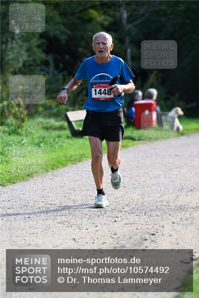27.09.2026 - 35. Volkslauf durch das schöne Alstertal Dr. Thomas Lammeyer http://msf.ph/oto/10574492 27.09.2026 11:32:52 Laufen 1448 meine-sportfotos.de