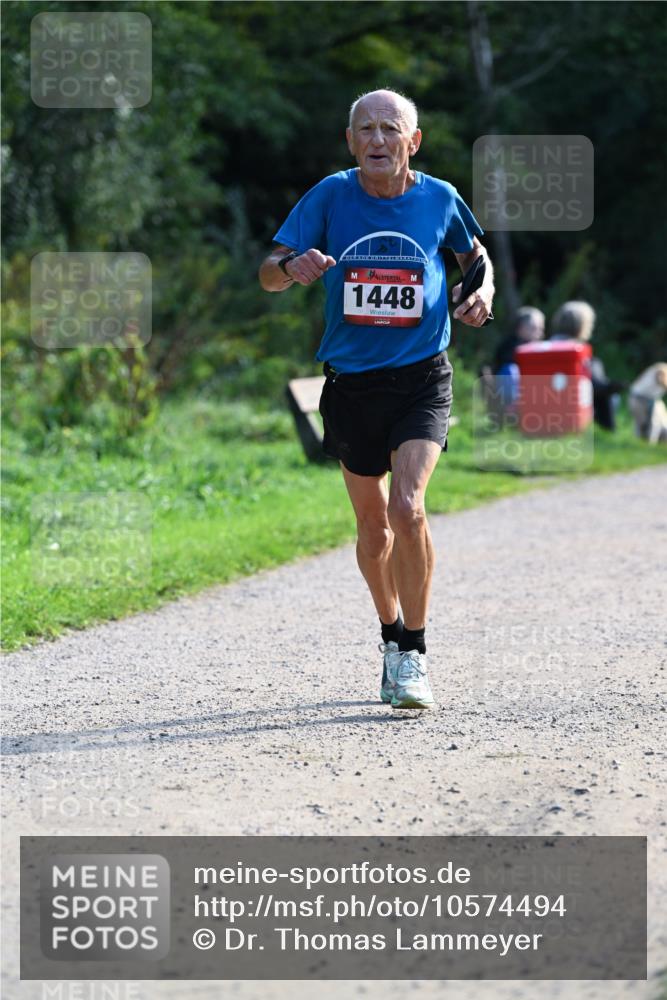 27.09.2026 - 35. Volkslauf durch das schöne Alstertal Dr. Thomas Lammeyer http://msf.ph/oto/10574494 27.09.2026 11:32:52 Laufen 1448 meine-sportfotos.de