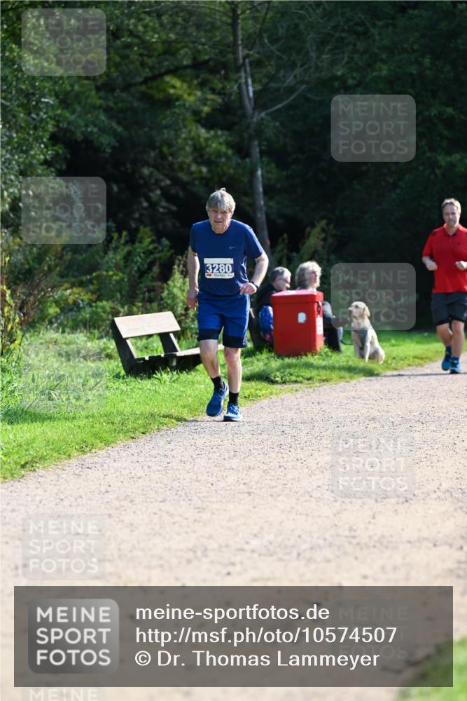 27.09.2026 - 35. Volkslauf durch das schöne Alstertal Dr. Thomas Lammeyer http://msf.ph/oto/10574507 27.09.2026 11:32:56 Laufen 3280 meine-sportfotos.de