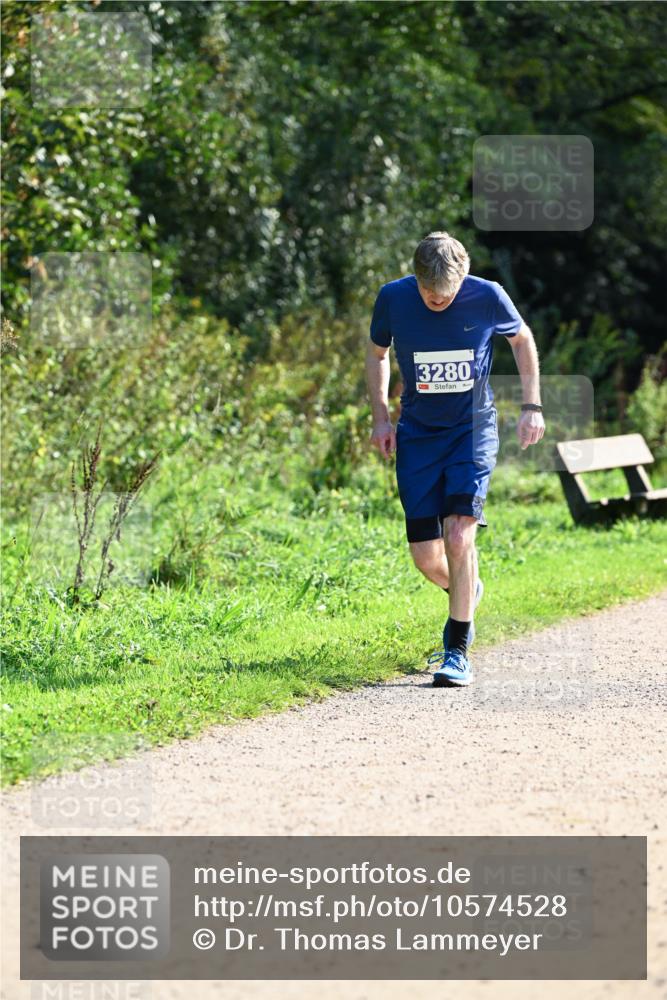 27.09.2026 - 35. Volkslauf durch das schöne Alstertal Dr. Thomas Lammeyer http://msf.ph/oto/10574528 27.09.2026 11:32:58 Laufen 3280 meine-sportfotos.de