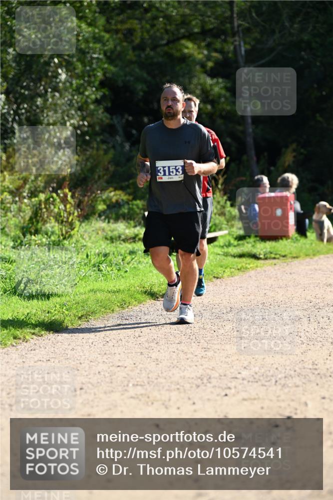27.09.2026 - 35. Volkslauf durch das schöne Alstertal Dr. Thomas Lammeyer http://msf.ph/oto/10574541 27.09.2026 11:33:01 Laufen 3153 meine-sportfotos.de