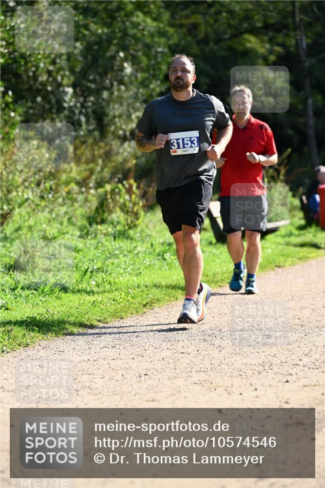 27.09.2026 - 35. Volkslauf durch das schöne Alstertal Dr. Thomas Lammeyer http://msf.ph/oto/10574546 27.09.2026 11:33:02 Laufen 3153 meine-sportfotos.de