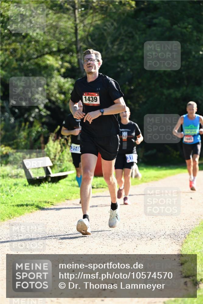 27.09.2026 - 35. Volkslauf durch das schöne Alstertal Dr. Thomas Lammeyer http://msf.ph/oto/10574570 27.09.2026 11:33:06 Laufen 1439, 314, 31, 1445 meine-sportfotos.de