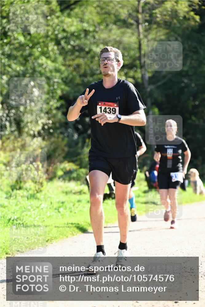 27.09.2026 - 35. Volkslauf durch das schöne Alstertal Dr. Thomas Lammeyer http://msf.ph/oto/10574576 27.09.2026 11:33:07 Laufen 1439 meine-sportfotos.de