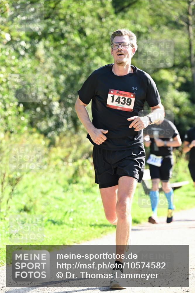 27.09.2026 - 35. Volkslauf durch das schöne Alstertal Dr. Thomas Lammeyer http://msf.ph/oto/10574582 27.09.2026 11:33:07 Laufen 1439 meine-sportfotos.de