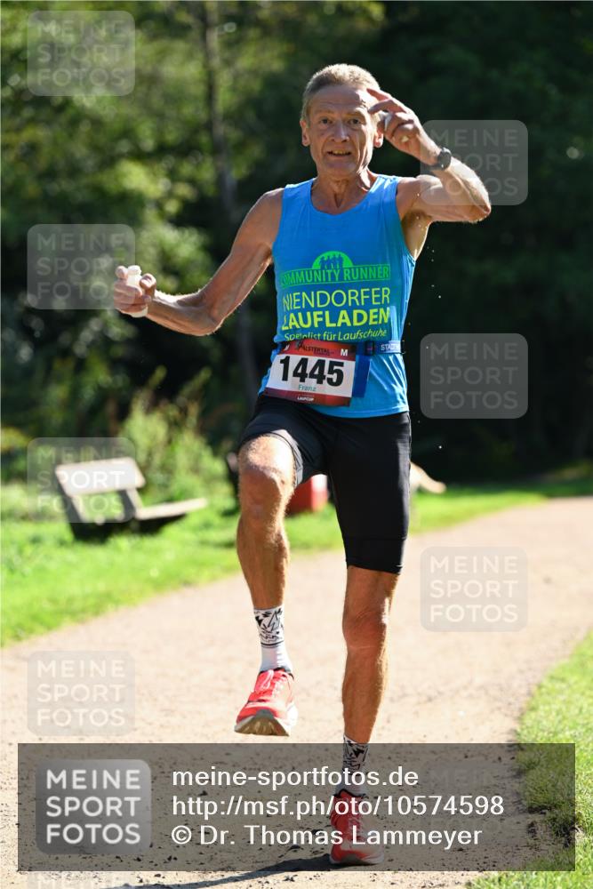 27.09.2026 - 35. Volkslauf durch das schöne Alstertal Dr. Thomas Lammeyer http://msf.ph/oto/10574598 27.09.2026 11:33:10 Laufen 1445 meine-sportfotos.de