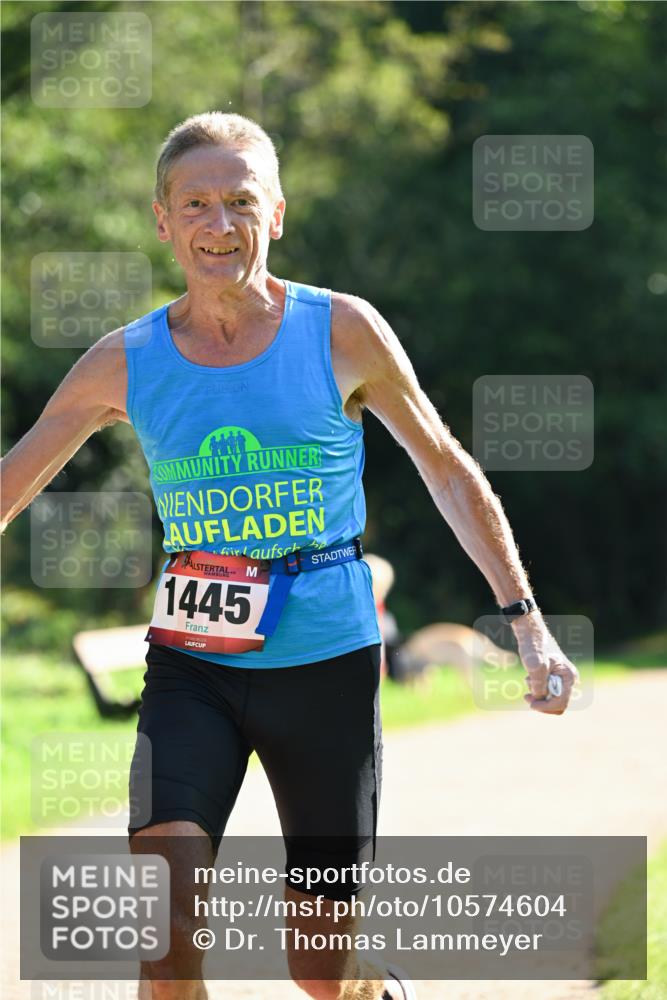 27.09.2026 - 35. Volkslauf durch das schöne Alstertal Dr. Thomas Lammeyer http://msf.ph/oto/10574604 27.09.2026 11:33:11 Laufen 1445 meine-sportfotos.de