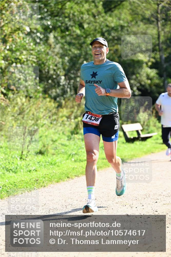 27.09.2026 - 35. Volkslauf durch das schöne Alstertal Dr. Thomas Lammeyer http://msf.ph/oto/10574617 27.09.2026 11:33:33 Laufen 1436 meine-sportfotos.de