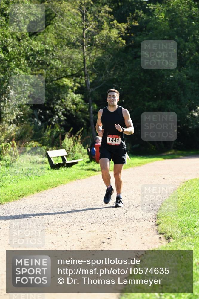 27.09.2026 - 35. Volkslauf durch das schöne Alstertal Dr. Thomas Lammeyer http://msf.ph/oto/10574635 27.09.2026 11:33:37 Laufen 1441 meine-sportfotos.de