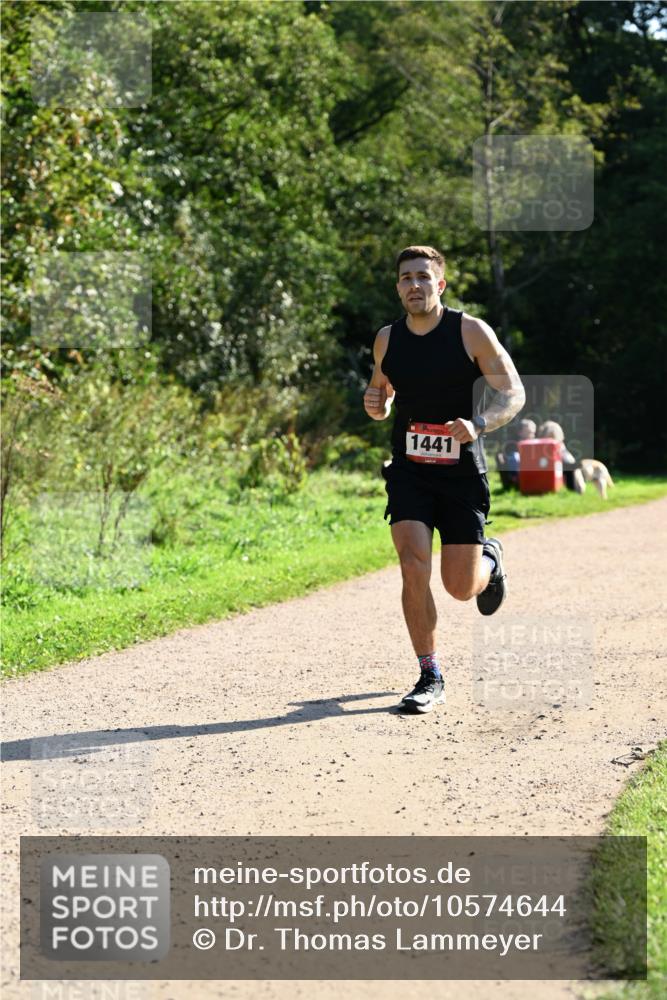 27.09.2026 - 35. Volkslauf durch das schöne Alstertal Dr. Thomas Lammeyer http://msf.ph/oto/10574644 27.09.2026 11:33:38 Laufen 1441 meine-sportfotos.de