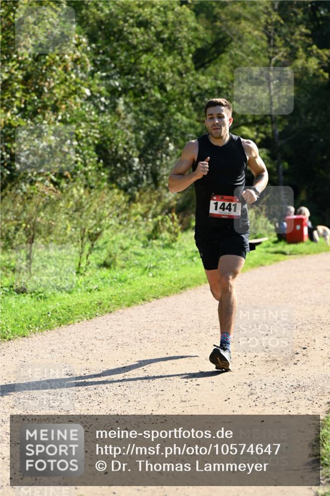 27.09.2026 - 35. Volkslauf durch das schöne Alstertal Dr. Thomas Lammeyer http://msf.ph/oto/10574647 27.09.2026 11:33:39 Laufen 1441 meine-sportfotos.de