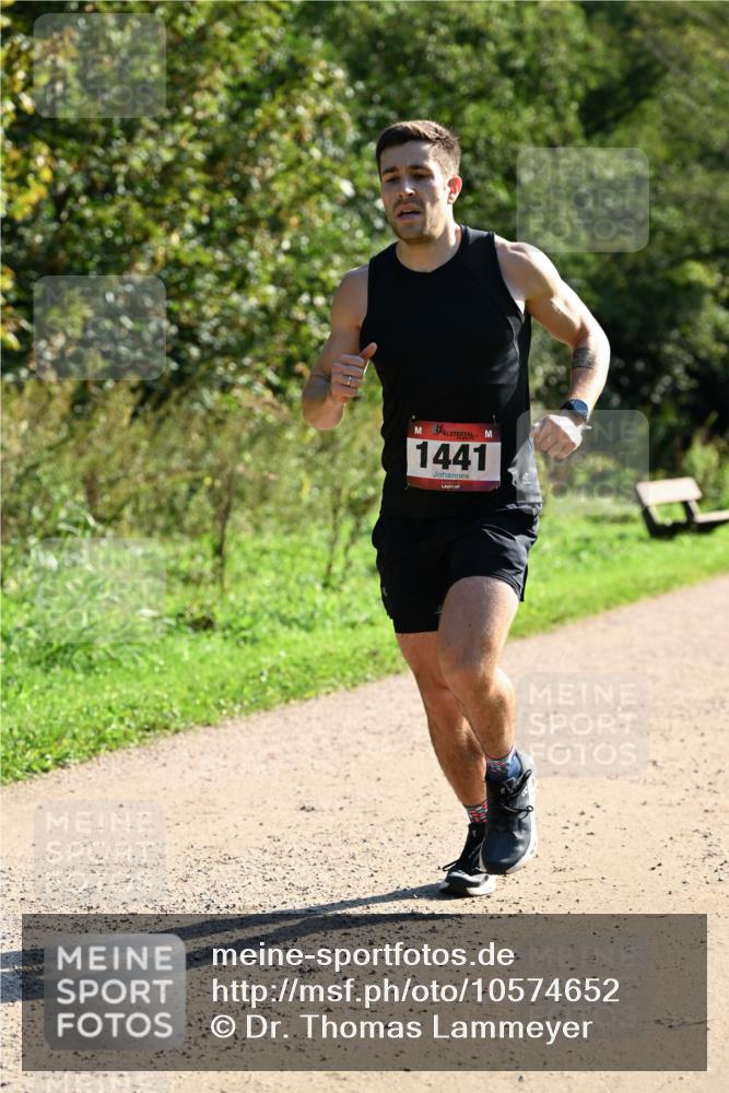 27.09.2026 - 35. Volkslauf durch das schöne Alstertal Dr. Thomas Lammeyer http://msf.ph/oto/10574652 27.09.2026 11:33:39 Laufen 1441 meine-sportfotos.de