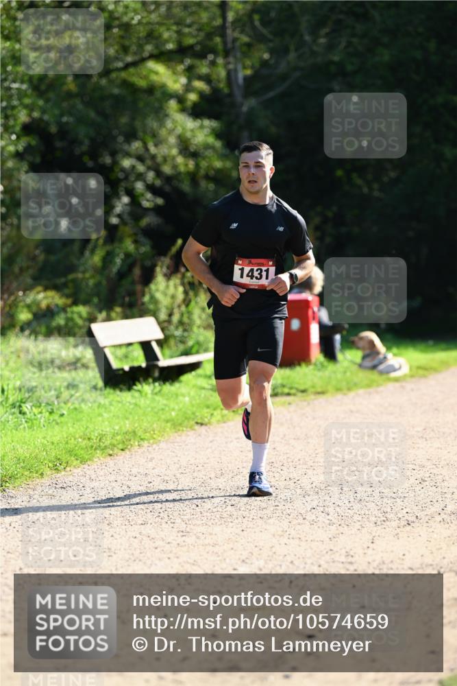 27.09.2026 - 35. Volkslauf durch das schöne Alstertal Dr. Thomas Lammeyer http://msf.ph/oto/10574659 27.09.2026 11:34:03 Laufen 1431 meine-sportfotos.de