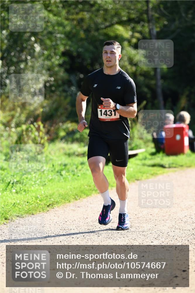 27.09.2026 - 35. Volkslauf durch das schöne Alstertal Dr. Thomas Lammeyer http://msf.ph/oto/10574667 27.09.2026 11:34:04 Laufen 1431 meine-sportfotos.de
