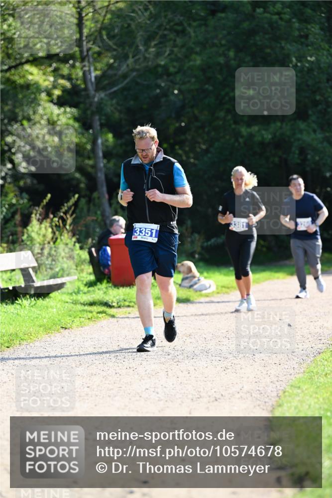 27.09.2026 - 35. Volkslauf durch das schöne Alstertal Dr. Thomas Lammeyer http://msf.ph/oto/10574678 27.09.2026 11:34:12 Laufen 3351, 3381 meine-sportfotos.de