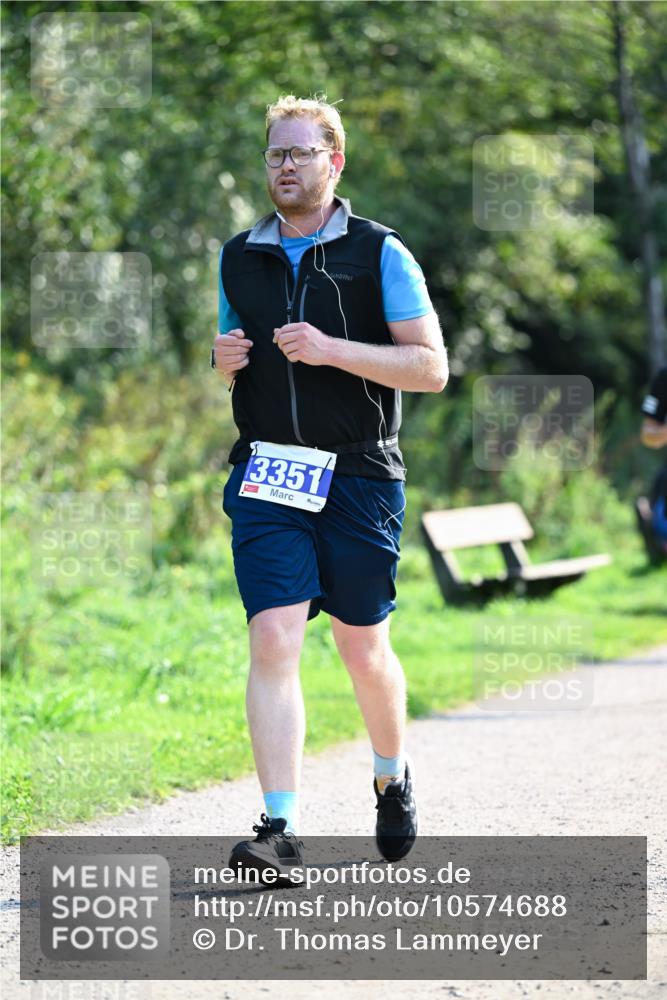 27.09.2026 - 35. Volkslauf durch das schöne Alstertal Dr. Thomas Lammeyer http://msf.ph/oto/10574688 27.09.2026 11:34:15 Laufen 3351 meine-sportfotos.de
