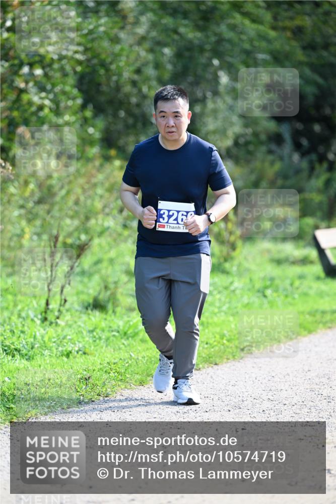 27.09.2026 - 35. Volkslauf durch das schöne Alstertal Dr. Thomas Lammeyer http://msf.ph/oto/10574719 27.09.2026 11:34:20 Laufen 326 meine-sportfotos.de